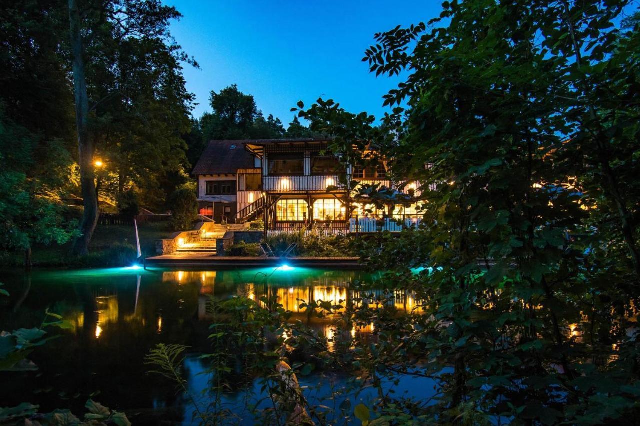 Kompleks Wypoczynkowo-Konferencyjny Mazur-Syrenka Krutyn Exterior photo